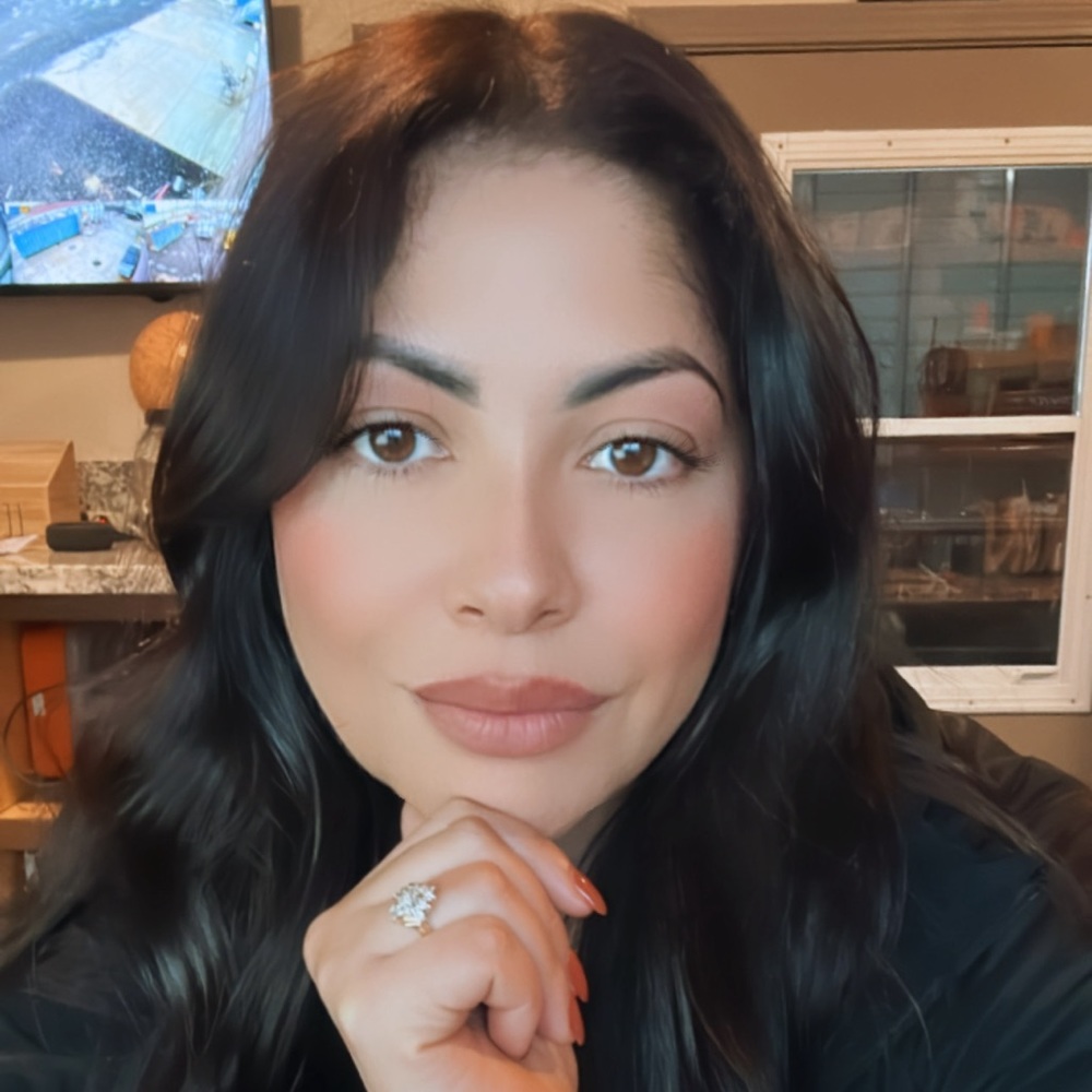 Meet your Posher, Andreina
